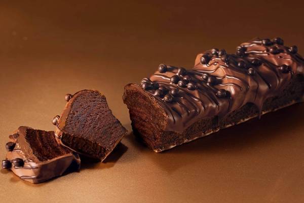 ねんりん家バレンタイン限定バームクーヘン「デ・ラ・ショコラ ギンザ」“チョコ尽くし”の濃厚な味わい