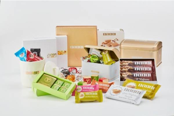 バビ2021バレンタインスイーツ“ティラミス”ウエハース＆ピスタチオボンボンなどの詰め合わせ