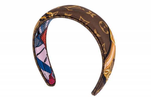 ルイ・ヴィトン“全て一点モノ”新作ヘアバンド、過去のモノグラム柄シルクスカーフをアレンジ