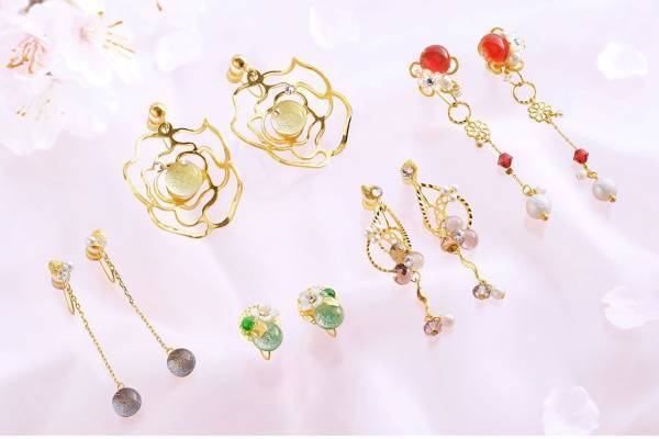 京都発“ピアスのようなイヤリング”「ぴあり」花の香水&フラワーモチーフの21年春の新作