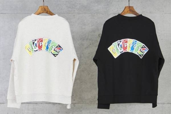 フラボア×カードゲーム「UNO」、“リバース”モチーフのシャツや“ワイルド”モチーフのスマホケース