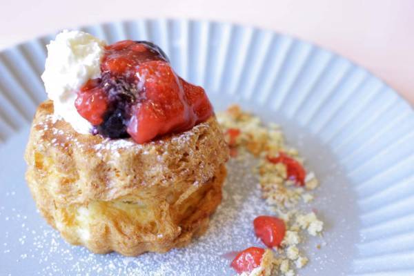 チャバティのバレンタイン、クリームチーズ×ベリーのスコーンが“濃厚”フォンダンショコラとセットに