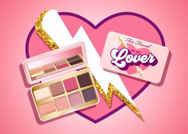 トゥー フェイスド“ハートモチーフ”のバレンタインミニ アイパレ、甘いローズの香り付き