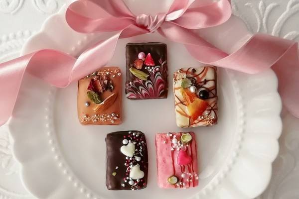 “イルミネーションの光”着想、宝石のようなバレンタイン限定ラスクが「カフェ・オウザン」で