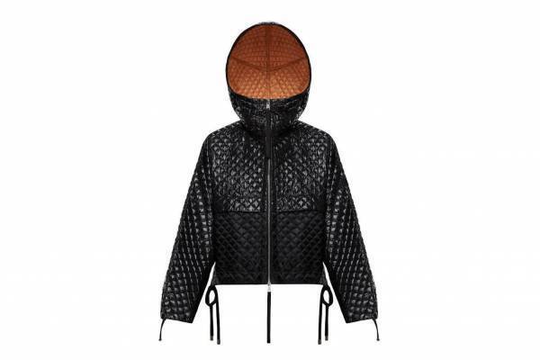 2 モンクレール 1952ウィメンズ新作、ドローストリング付きダウンジャケットやトレンチコート