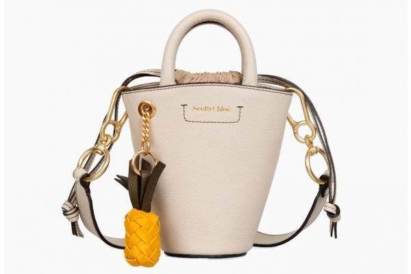 シーバイクロエ新作“パイナップル”バッグ、チャーム付きトート＆水彩画イラスト入りがま口バッグ