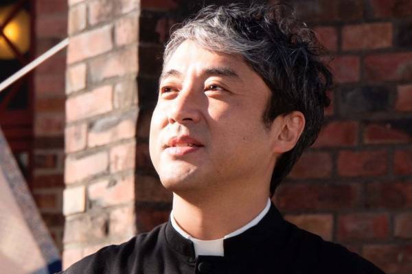 ムロツヨシ初主演、映画『マイ・ダディ』娘を男手ひとつで育てる牧師の“愛”の物語