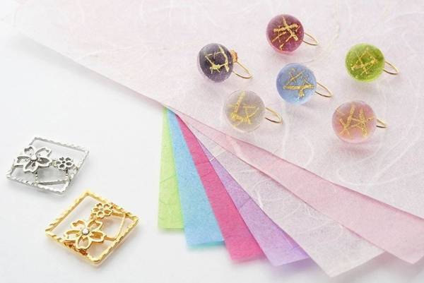 京都発“ピアスのようなイヤリング”「ぴあり」二十四節気イメージの“和風春カラー”一粒ガラス