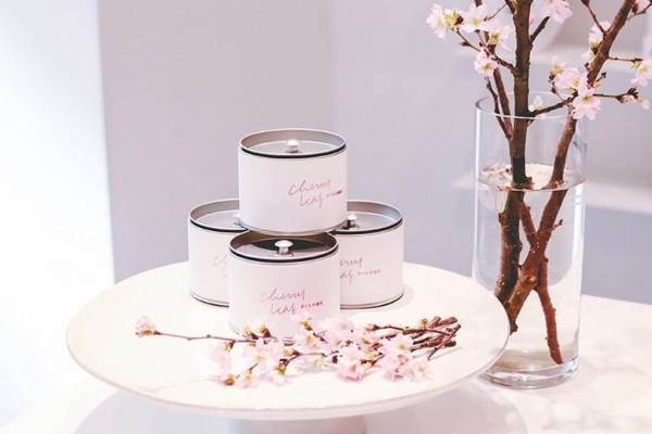 煎茶堂東京“桜餅のような”香りの「さくらの煎茶」本物の桜の葉を使用