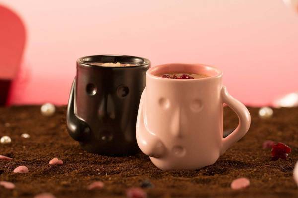 「はにわぷりん」のバレンタイン限定セット、本格ルビーチョコ&濃厚チョコ入りの特別仕様