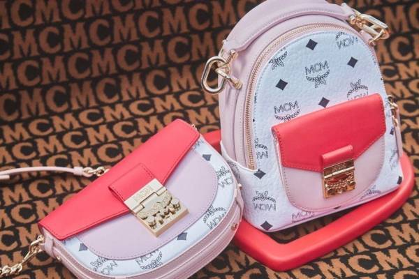 MCMのバレンタイン、“レッド＆ピンク”カラーの華やかバックパック＆“ハート”付きスマホケース