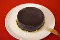フォルマのバレンタイン、ドライフルーツの味わい広がる“しっとり”チョコケーキ