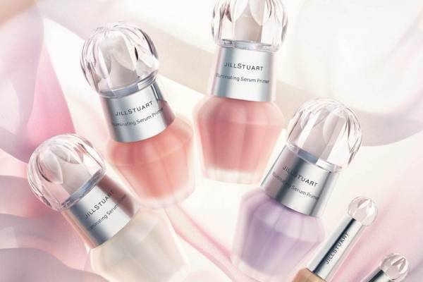 ジルスチュアート21年春ベースメイク、次世代“モバイル型”ファンデ＆“究極のピンク”美容液下地