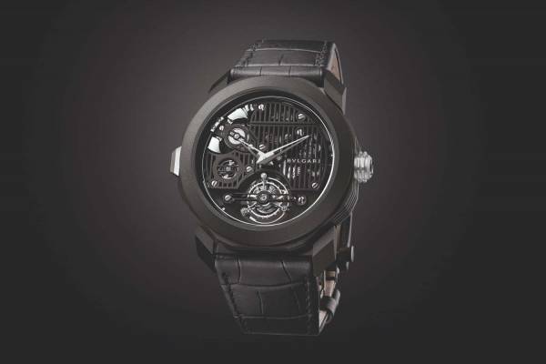 ブルガリ“メロディー”を奏でる新ウォッチ「オクト ローマ カリヨン トゥールビヨン」登場