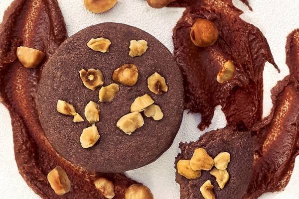 仏名門ショコラ「ミシェル クルイゼル」日本限定サブレ、高品質チョコガナッシュ＆しっとりサブレ