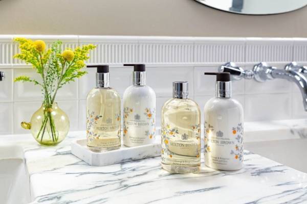 モルトンブラウンのベストセラー「オレンジ＆ベルガモット」ハンド＆ボディケアが限定デザインに