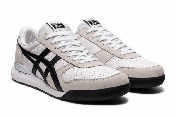 オニツカタイガー新作スニーカー「アルティメイト 81 EX」“巻き上げソール”のユニセックスシューズ