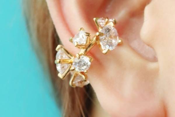 イー・エム“ストーン”を並べた限定イヤーカフ、伊勢丹新宿店で - セミオーダーネックレスも