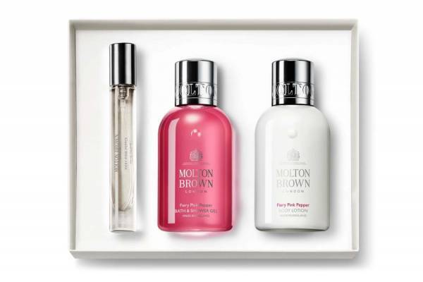 モルトンブラウンから「ピンクペッパー」香る母の日限定ギフト、オードトワレやボディローションをセット
