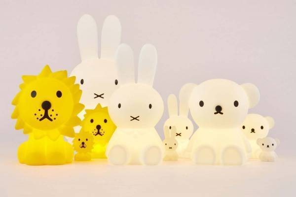 ミッフィーの人気インテリア照明 に“ライオン&ボリス”の新作、6段階調光など機能面もUP