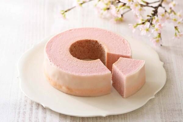 治一郎から“桜餅”のような味わいの「桜バウムクーヘン」、桜味バターを使ったラスクも