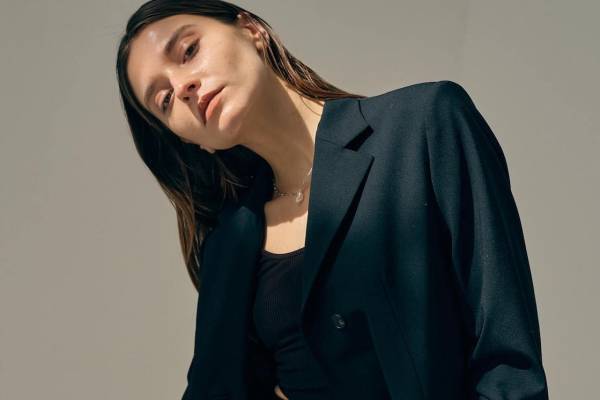 ステュディオスの新ブランド「シティ」誕生、上質な素材にこだわったミニマルウェアを展開