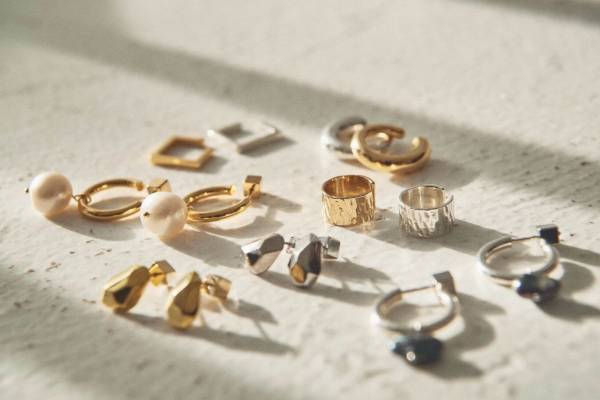 「MR.mimi33」耳アクセサリー専門ブランドの新ユニセックスライン、3wayパールピアスなど