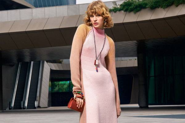 ミッソーニ 2021年秋冬コレクション - 鮮やかさに揺れる、柔らかなエレガンス