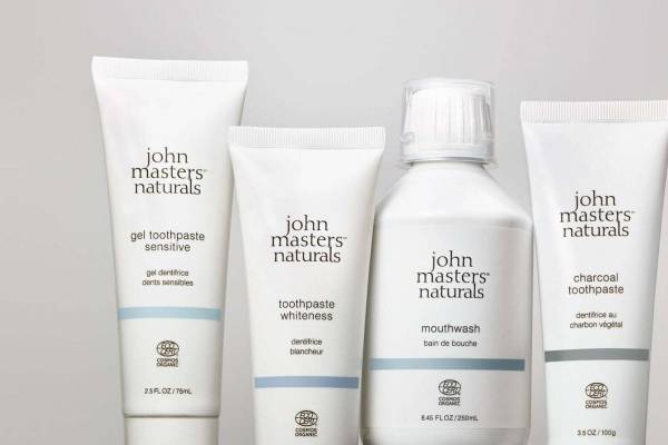ジョンマスターオーガニック“初”のオーラルケア、炭配合トゥースペーストやマウスウォッシュ