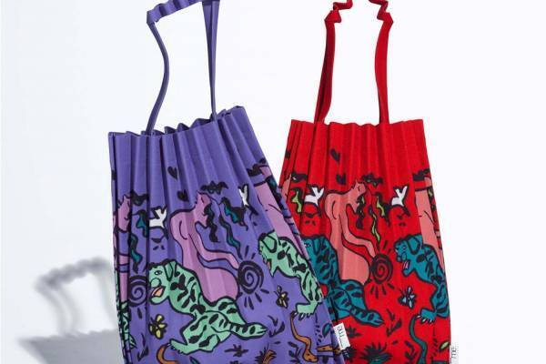 ミー イッセイ ミヤケ新作、“輪廻”モチーフの柄トップスや「トランクプリーツバッグ」