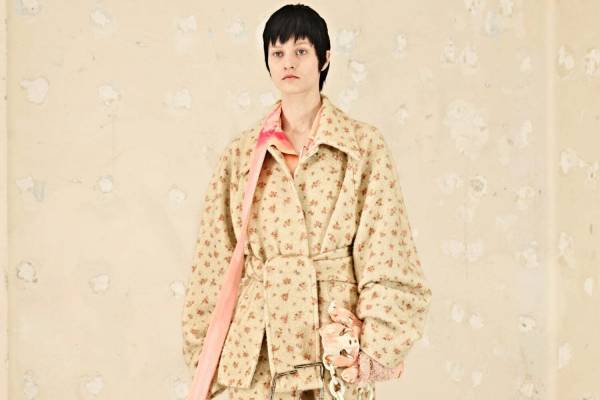 アクネ ストゥディオズ 2021年秋冬ウィメンズコレクション - 装いのダイナミズム