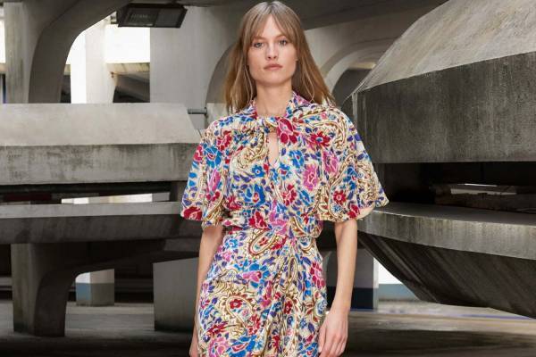 イザベル マラン 2021-22年秋冬コレクション - あらゆる時代のカルチャーを渡り歩く