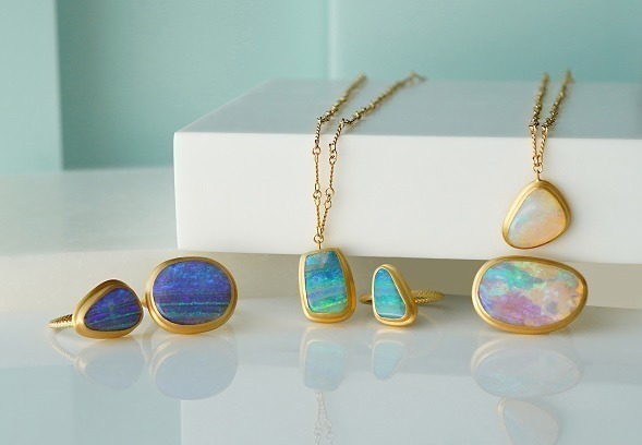 トーカティブ「大ぶりオパール」の“セットアップ”ジュエリー、海や空のようなカラー