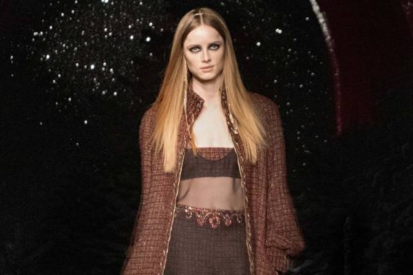 シャネル 2021/22年秋冬 プレタポルテ コレクション - “ランウェイは私のもの”