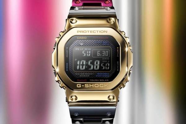 G-SHOCKから新開発チタン合金を採用した新作、メタルモデルとしては初のマルチカラーに