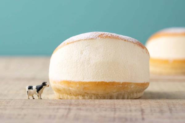 生クリーム専門店ミルクの「ベーカリー」が横浜に、生クリーム×苺の新作クリームパンなど