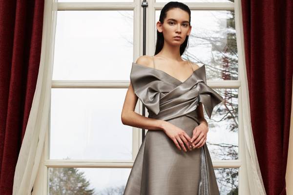 タエ アシダ 2021-22年秋冬コレクション - クラシックと未来、アートと自然の融合