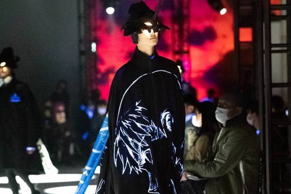 アンダーカバー 2021年秋冬ウィメンズ・メンズコレクション - 夢の空間、あるいは変幻する身体