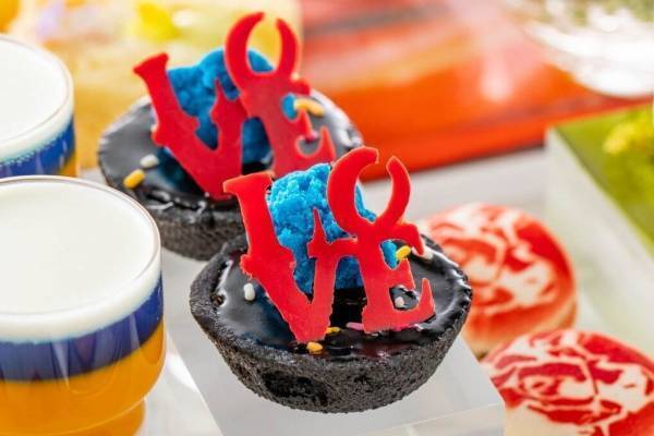 キンプトン新宿東京“食べるアート”アフタヌーンティー、アンディー・ウォーホルらの作品着想スイーツ