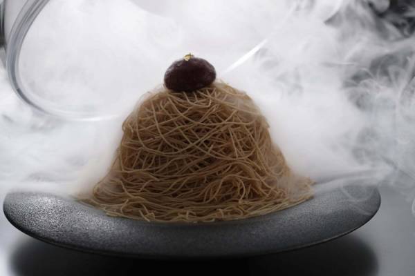 “五感で楽しむ”和栗モンブラン専門店「栗りん」博多天神に、人気土産“モンブラン×大福”の「栗千本」も