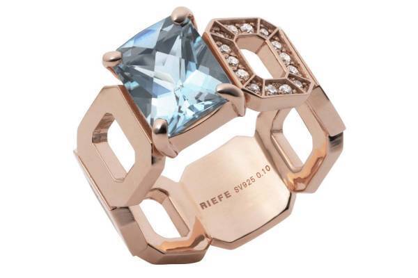 リーフェ ジュエリーから蜷川実花の“桜”イメージの限定リング＆ネックレス、東京ミッドタウンで