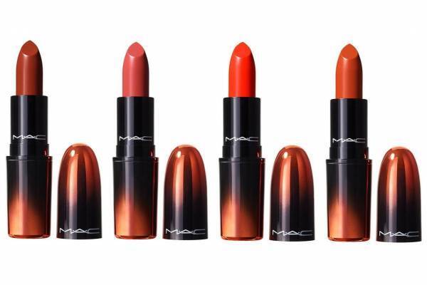 M·A·C「ラブ ミー リップスティック」“オレンジ”ニュアンスの限定色、パワフル発色のツヤ唇に