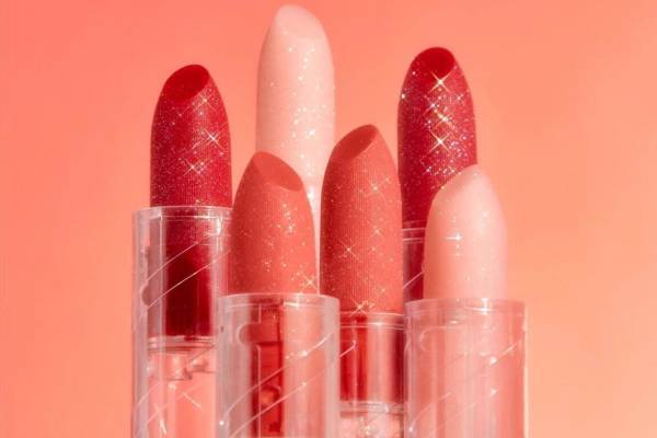 ミシャ“キラキラ輝く”「グリッタープリズム ティントリップ」あなた色に変わるカメレオンティント