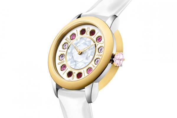 「フェンディ アイシャイン」”光沢”レザーストラップの新作、ジェムストーンが回転する腕時計