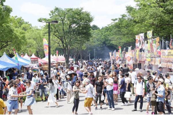 カリブ海＆ラテンアメリカのご当地フードが錦糸公園に、野外フェスで味わうタコスやジャークチキン