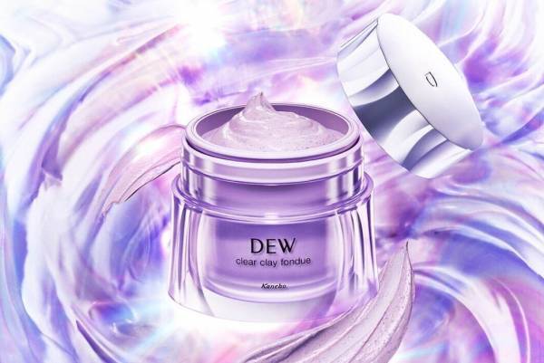 ＤＥＷ21年夏コスメ“泥とろ”クレイマスク洗顔、スクラブ入りでつるんと明るい肌へ