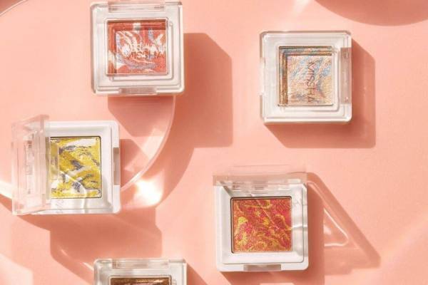 ミシャ「マーブル模様」のジェリーアイシャドウ、きらめく濡れツヤ叶える「グリッタープリズム」新作