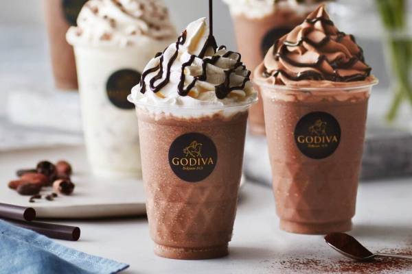 ゴディバのチョコドリンク「ショコリキサー」“チョコ感”UPの新作、とろける濃厚な味わい