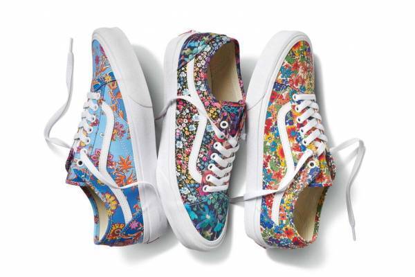 VANS×リバティ・ファブリックス“カラフルな花柄”のウィメンズスニーカーやTシャツ