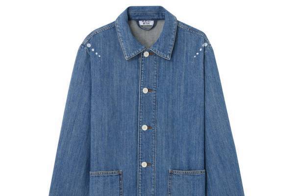 A.P.C.からセンタープリーツ入りデニム＆“ポンチョ”シャツ、「RTH」とのコラボで